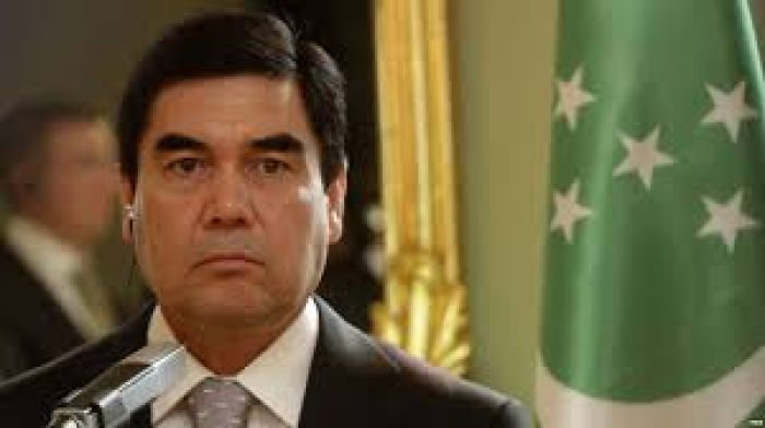 Президент Туркмении уволил министров за коррупцию