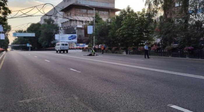 Смертельное ДТП в Алматы: Водитель принял пешехода за палатку