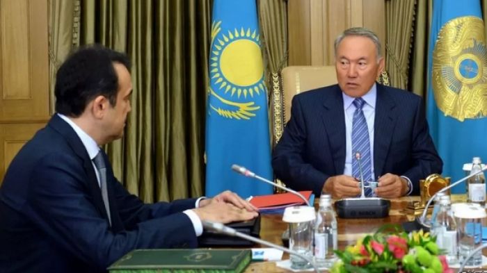 Назарбаев велел ввести «всеобщую экономию средств»
