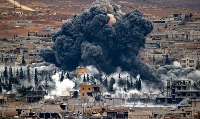 Доклад: сотни мирных жителей погибли из-за авиаударов по ИГ