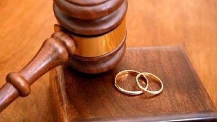 Молодожены из ЮКО подали на развод в день свадьбы
