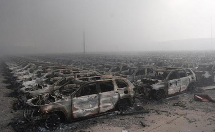 ​В Тяньцзине сгорели 10 тыс. новых Volkswagen, Toyotа и Honda
