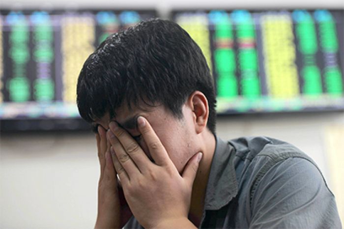Треть крупных инвесторов покинула Китай