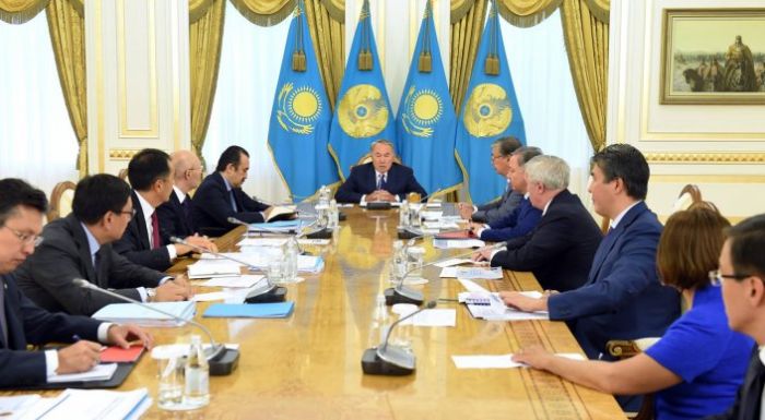 Назарбаев об экономической ситуации в стране: Такого у нас не было