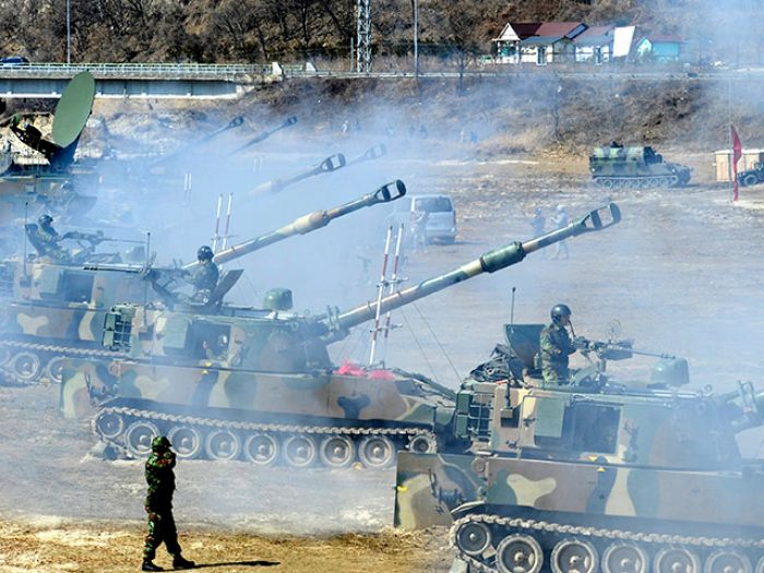 КНДР и Южная Корея обменялись артобстрелами