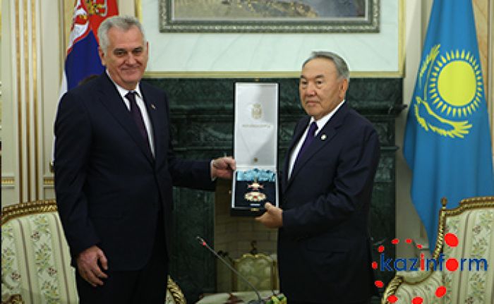 Назарбаеву вручили высшую награду Сербии