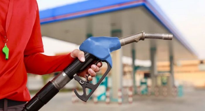 Минэнерго: В Казахстане не будет дефицита бензина