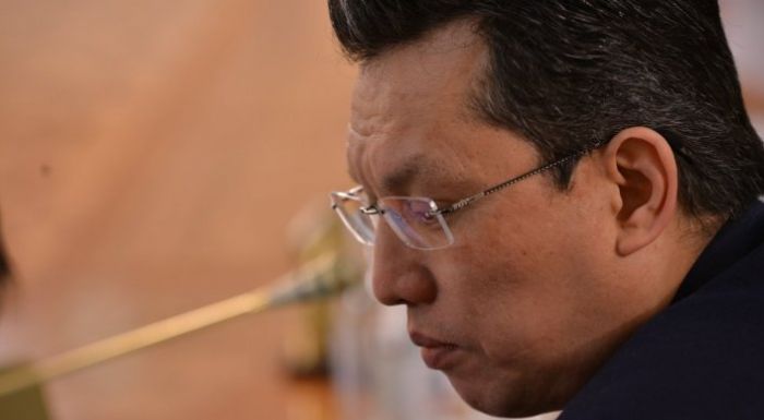 Министр финансов: Жизнь казахстанцев при 300 тенге за доллар не изменится