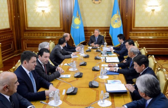 Президент Казахстана встретился с членами Совета мудрецов