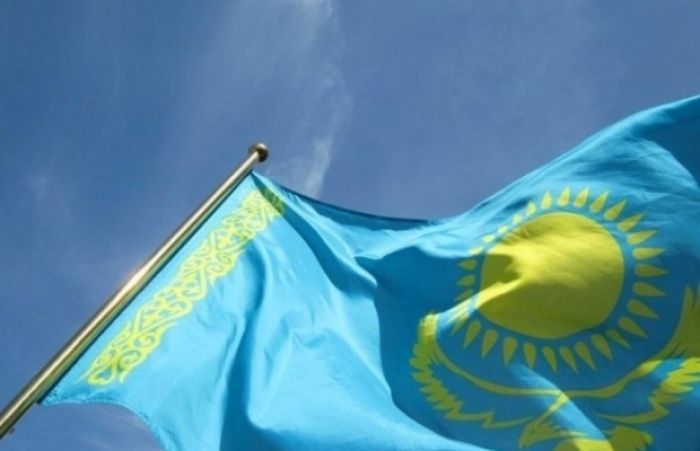Иностранные компании обяжут поднимать казахстанский флаг