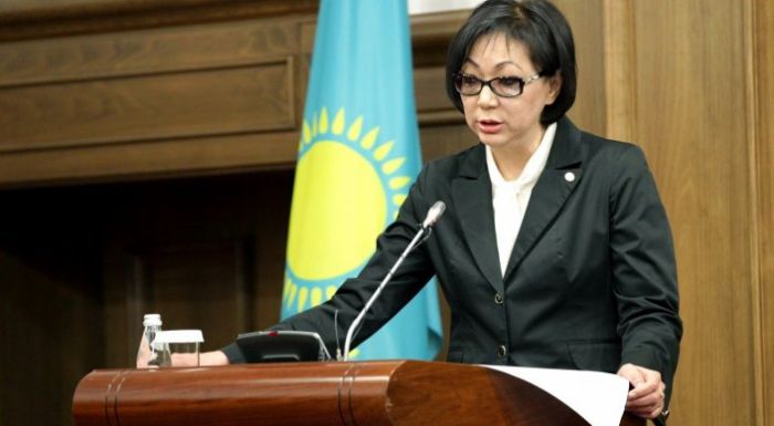 Каирбекова возглавила Национальный медицинский холдинг