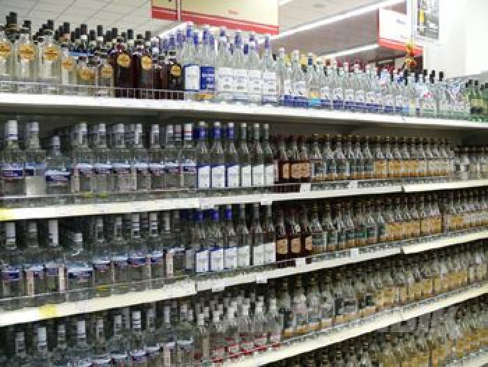 Парламент РК принял закон, повышающий акцизы на алкоголь