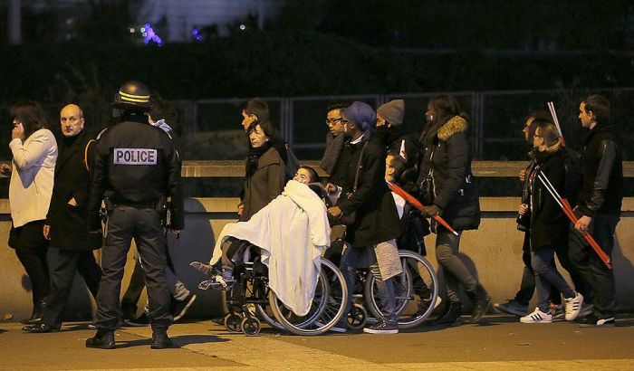 Серия терактов в Париже: погибли более 140 человек