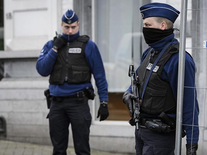 В Брюсселе спецоперация в связи с терактом в Париже закончилась арестом подозреваемого