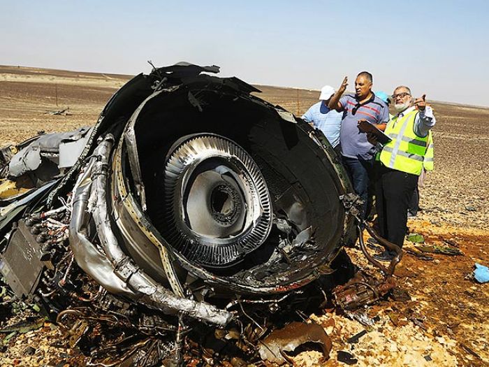 ФСБ: на борту упавшего в Египте самолета была взорвана бомба