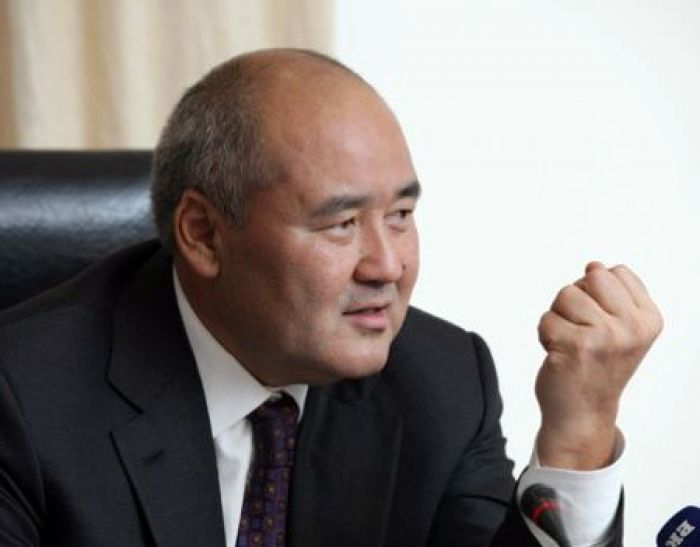 Шукеев попросил у Назарбаева еще больше полномочий для себя