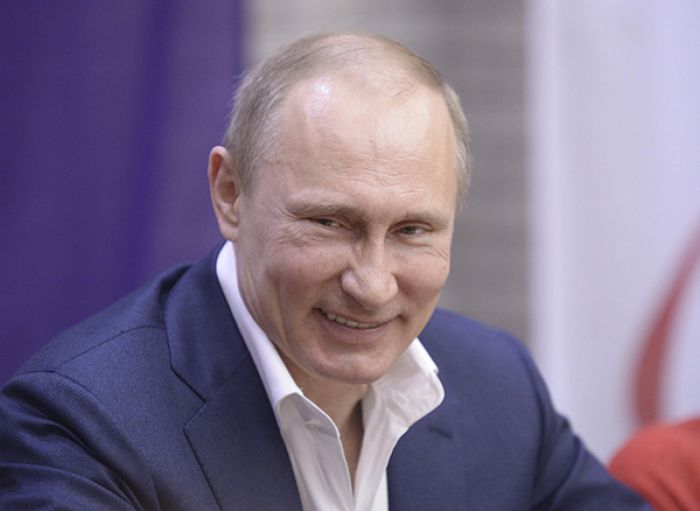 Путин пообещал и дальше использовать небо над Каспием для борьбы с ИГ