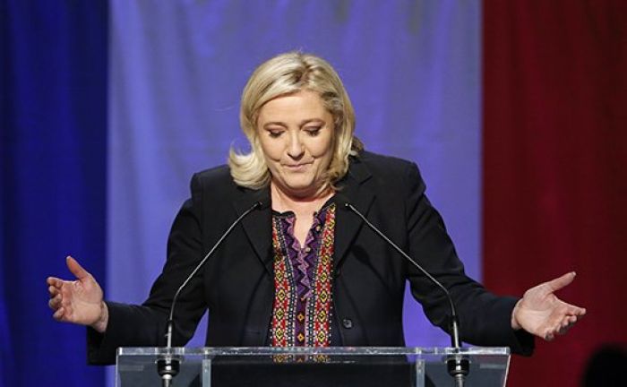 ​Националисты Ле Пен проиграли во всех регионах Франции 