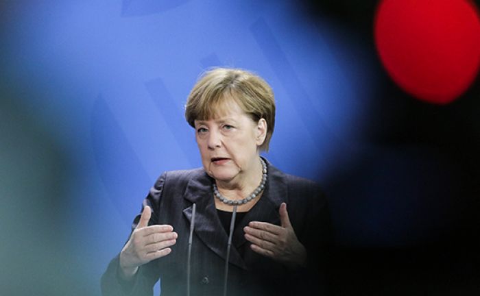 Кремль призвал Меркель быть аккуратней при оценке действий России в Сирии