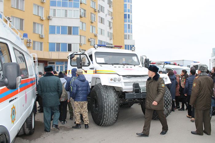 По главной площади с «Трэколом»