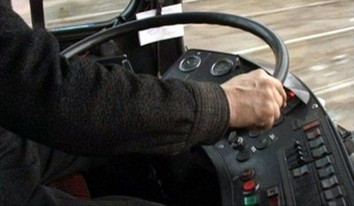 Водители автобусов бастуют в Караганде из-за повышения арендной платы