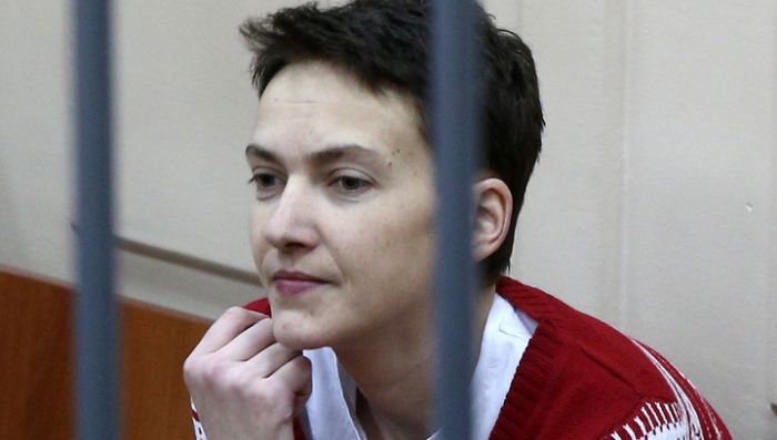 Надежду Савченко доставили в Донецкий суд на оглашение приговора