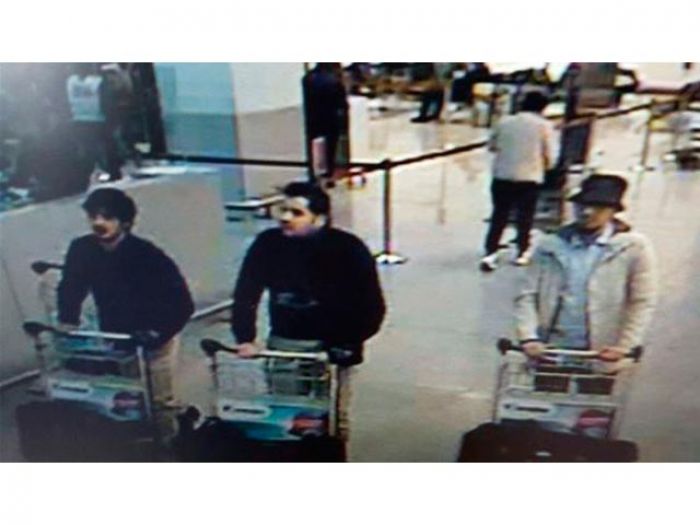 Бельгийские журналисты опубликовали фотографию предполагаемых террористов