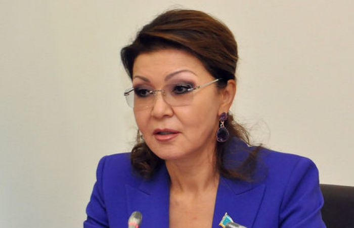 Дарига Назарбаева заявила о превышении полномочий акиматами