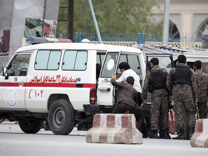 В центре Кабула произошел взрыв, Талибан объявил теракт частью весеннего наступления