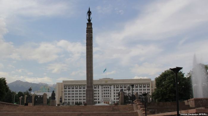 ​В Алматы задержаны несколько человек в день "возложения цветов"