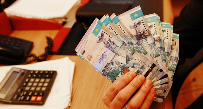 ​Нацбанк отмечает увеличение доли тенговых депозитов