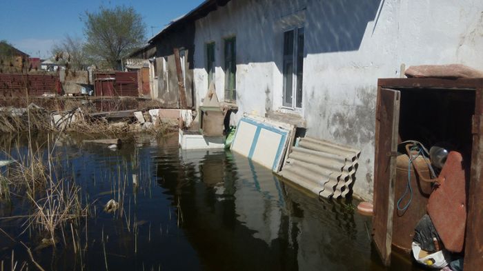 Собственная помпа и сапожки из каучука