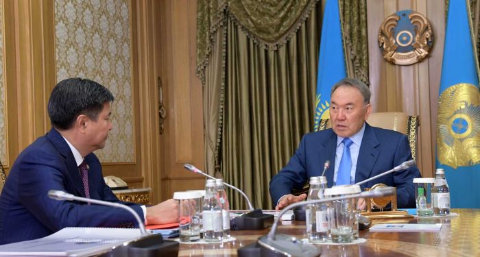 Назарбаев провел встречу с генеральным прокурором