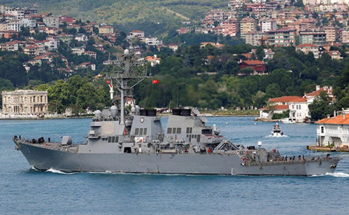 Москва пообещала ответить на заход кораблей США в Черное море