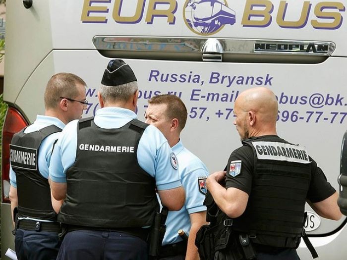 Во Франции подтвердили решение депортировать группу российских болельщиков