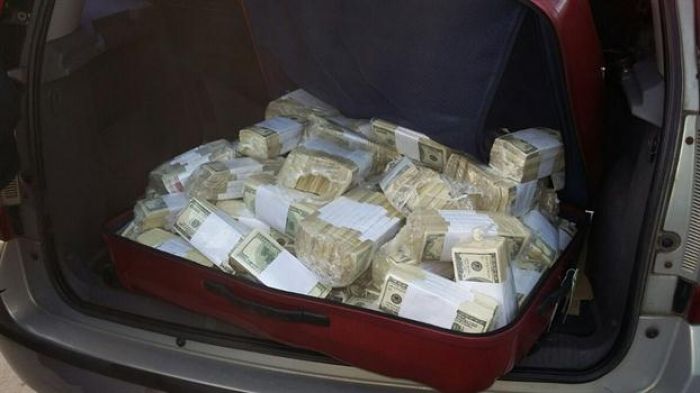 Аргентинского экс-министра поймали при попытке спрятать более 8 млн долларов в монастыре