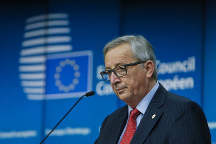 Глава Еврокомиссии заявил о продлении санкций против России