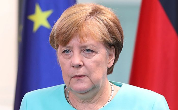 Меркель объявила о готовности Евросоюза к продлению санкций против России