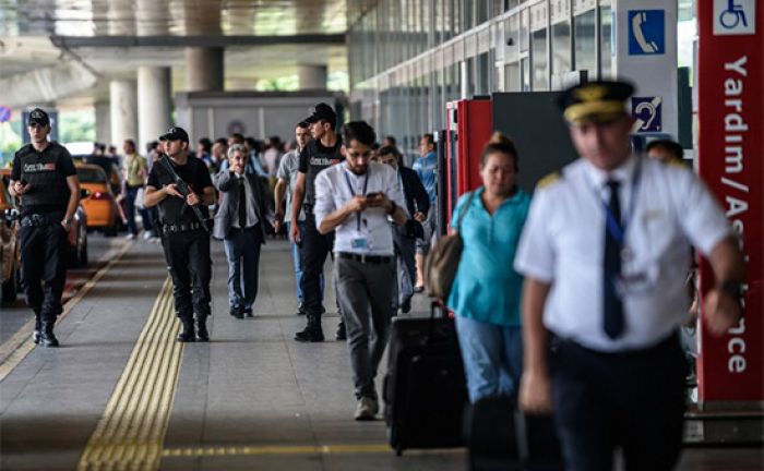 В Турции арестовали 11 россиян по делу о теракте в стамбульском аэропорту