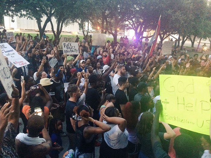 В Далласе во время акции протеста против убийств чернокожих застрелены четверо полицейских