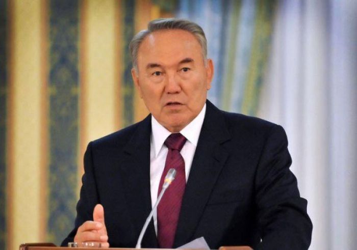 Назарбаев выразил соболезнования премьеру Италии