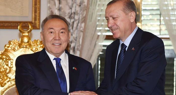 Назарбаев выразил Эрдогану слова солидарности