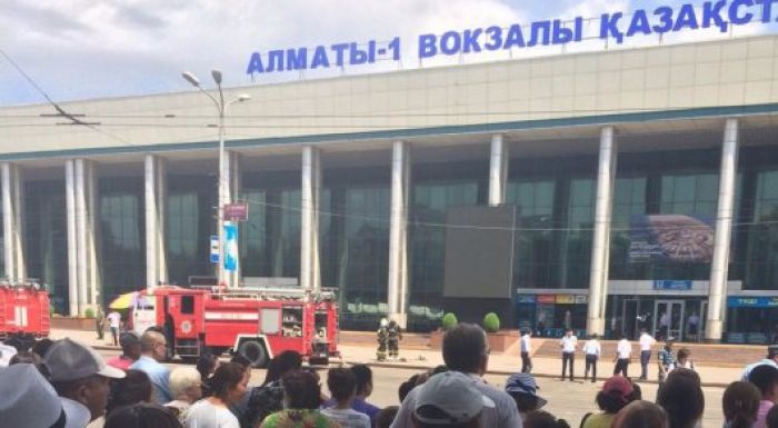 Вокзал Алматы-1 оцеплен