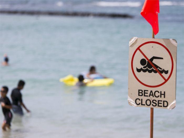 В Лос-Анджелесе закрыли пляжи из-за попадания в море миллионов литров сточных вод
