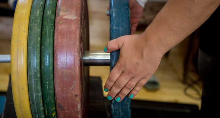 IWF допустила 8 казахстанских тяжелоатлетов к участию в ОИ-2016