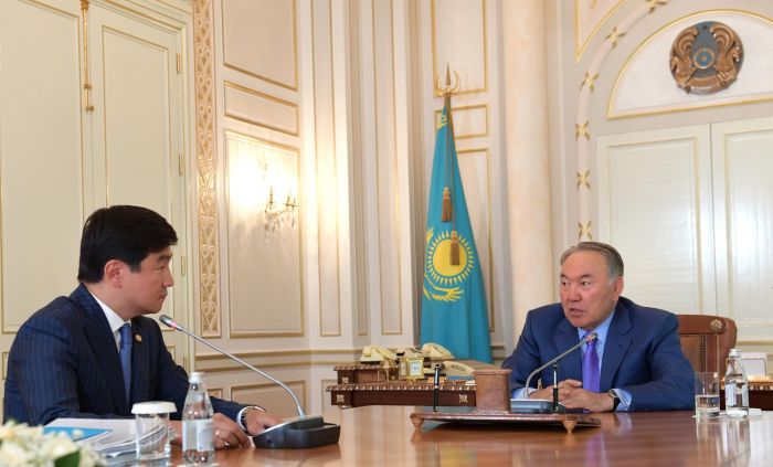 Назарбаев поручил акиму Алматы готовиться к 1000-летнему юбилею города