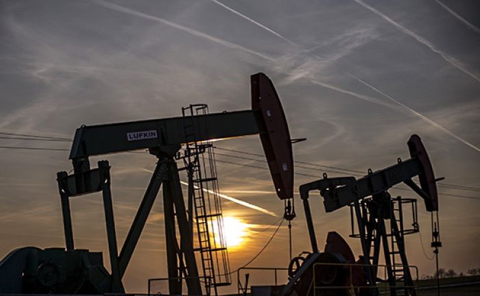 Цена нефти Brent поднялась выше $45 впервые за две недели
