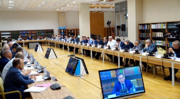 Комиссия по земельной реформе прекращает свою деятельность