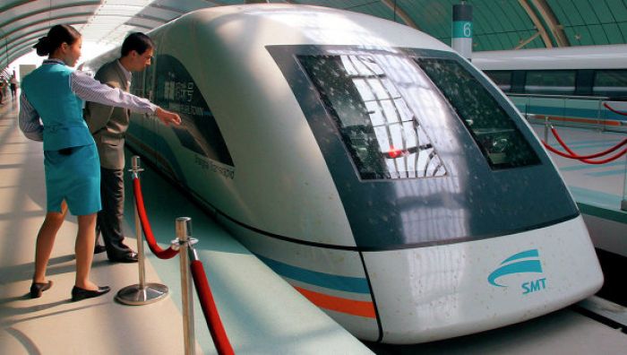 Япония запустит поезда на магнитной подушке на восемь лет раньше плана