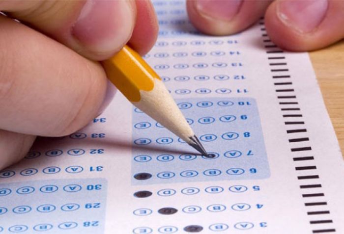 ​Большинство абитуриентов провалило повторное тестирование